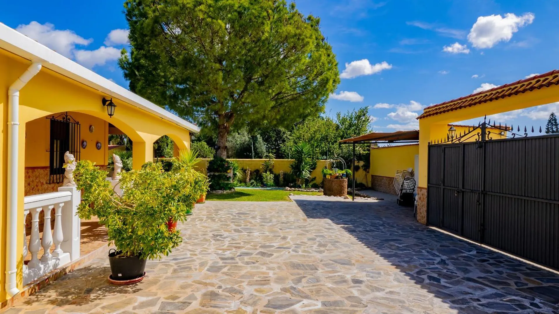 Cubo'S Finca Megan Alhaurin de la Torre Holiday home
